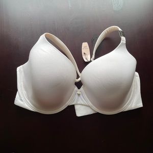 Victoria’s Secret Showstopper bra, 34DD
